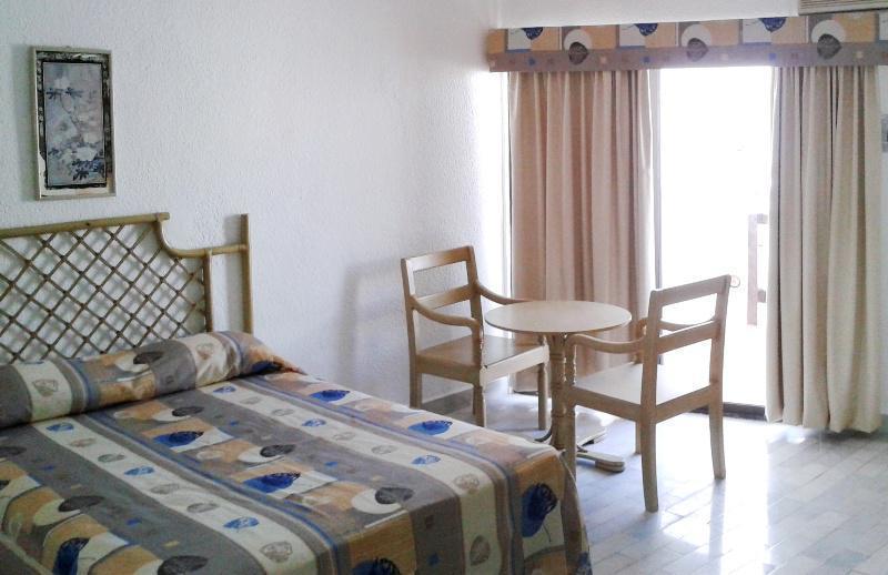 Las Perlas Condos Cancún Rom bilde